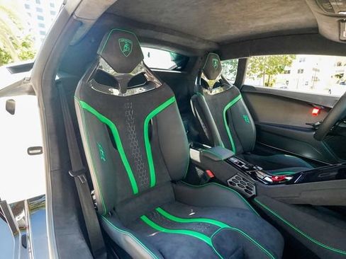 Used 2023 Lamborghini Huracan Tecnica RWD image 84