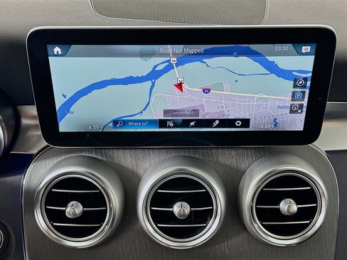 Used 2022 Mercedes-Benz GLC 300 4MATIC w/ Driver Assistance Package image 22