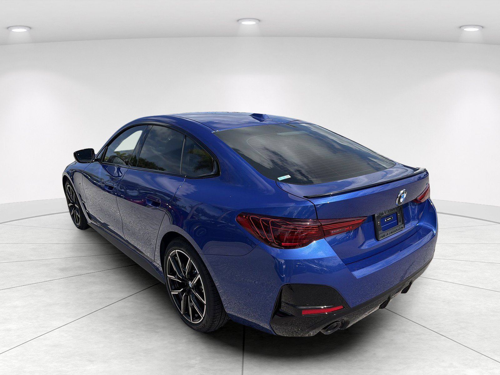 New 2026 BMW 430i w/ M Sport Package RWD image 6