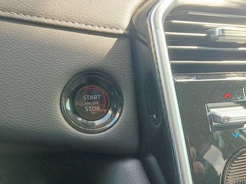 Used 2025 Nissan Armada SV AWD/4WD image 20