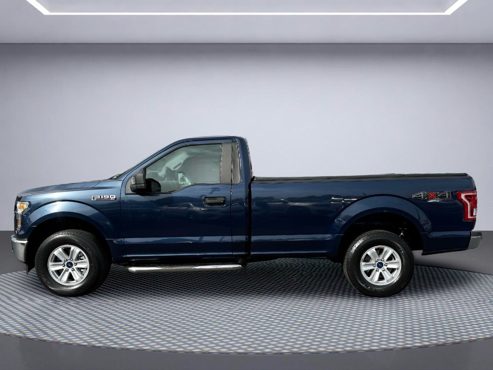 Used 2017 Ford F150 XL w/ Equipment Group 101A Mid AWD/4WD image 3