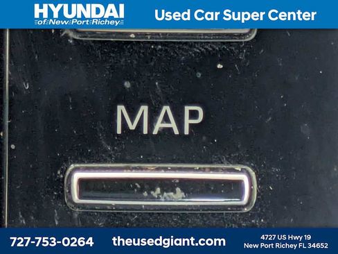 Used 2022 Toyota Prius Prime LE image 24