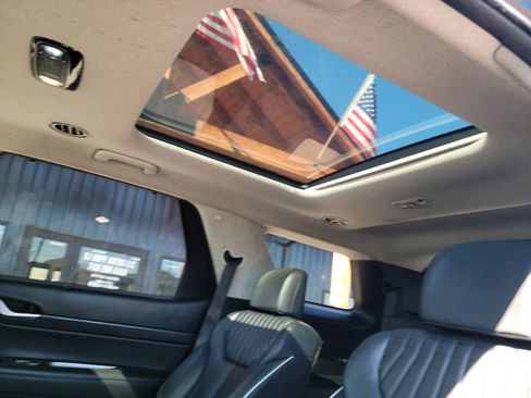 Used 2023 Hyundai Palisade Limited w/ Cargo Package image 24