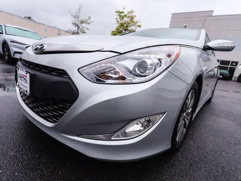 Used 2013 Hyundai Sonata Limited w/ Panoramic Sunroof Pkg FWD image 18