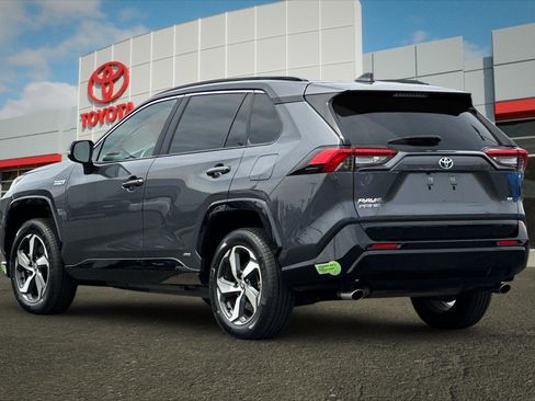 Certified 2023 Toyota RAV4 SE w/ Weather & Moonroof Package AWD/4WD image 5