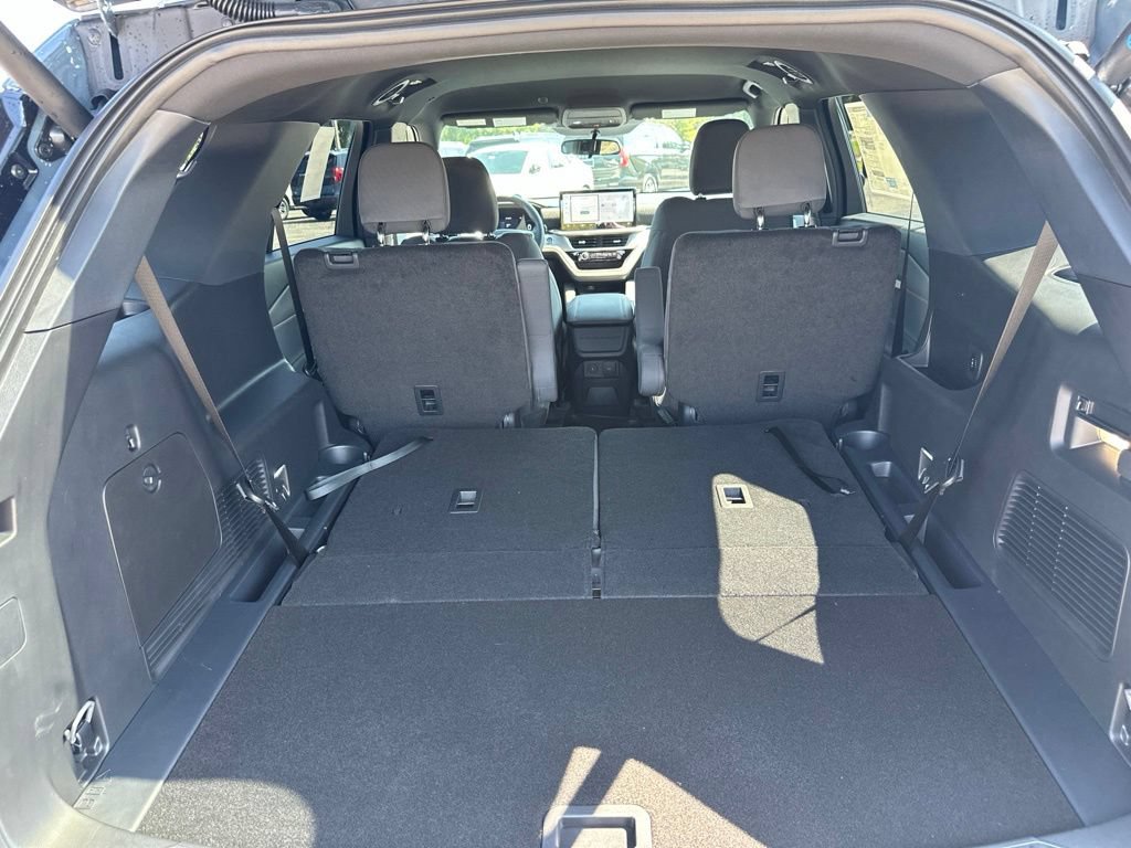 New 2027 Ford Explorer Active RWD image 10