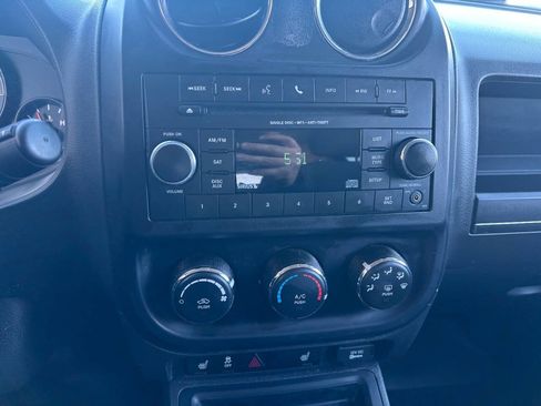 Used 2016 Jeep Patriot Latitude image 20