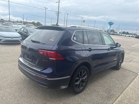 Used 2023 Volkswagen Tiguan SE w/ Panoramic Sunroof Package AWD/4WD image 5
