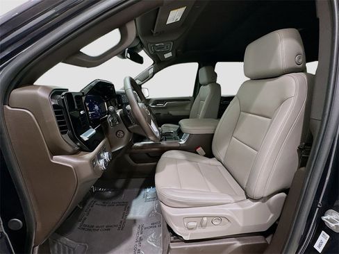 Used 2024 GMC Sierra 1500 SLT image 22