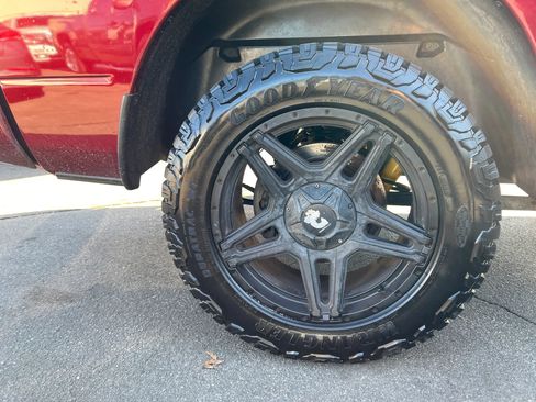 Used 2018 RAM 1500 Express w/ Express Value Package image 22