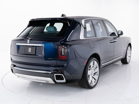 New 2026 Rolls-Royce Cullinan AWD/4WD image 5