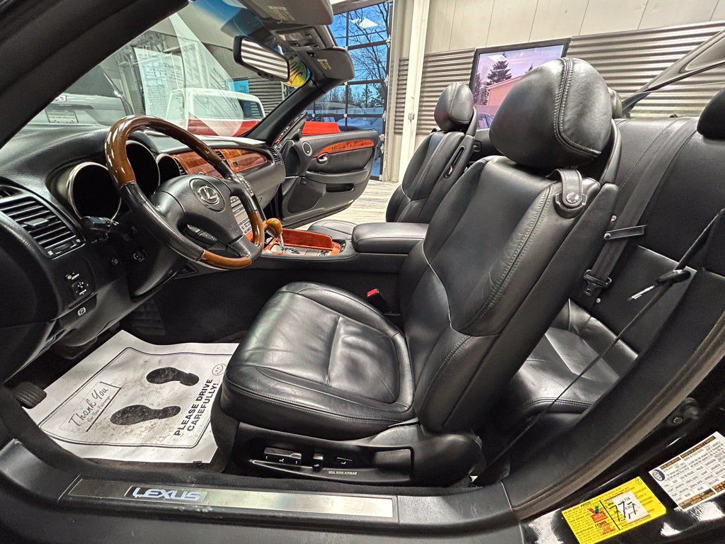 Used 2007 Lexus SC 430 Convertible w/ Preferred Accessory Pkg RWD image 43