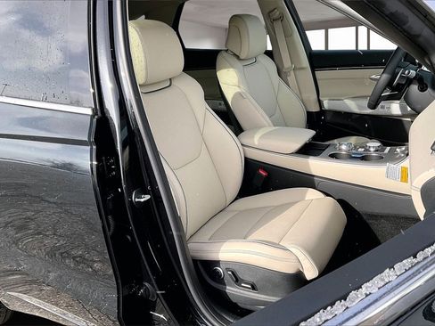 New 2026 Genesis GV70 2.5T Advanced image 10