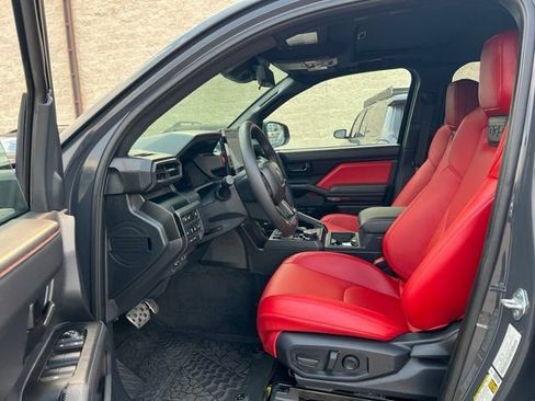 Used 2024 Toyota Tacoma TRD Pro AWD/4WD image 31