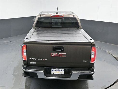 Used 2017 GMC Canyon SLT w/ Driver Alert Package image 39