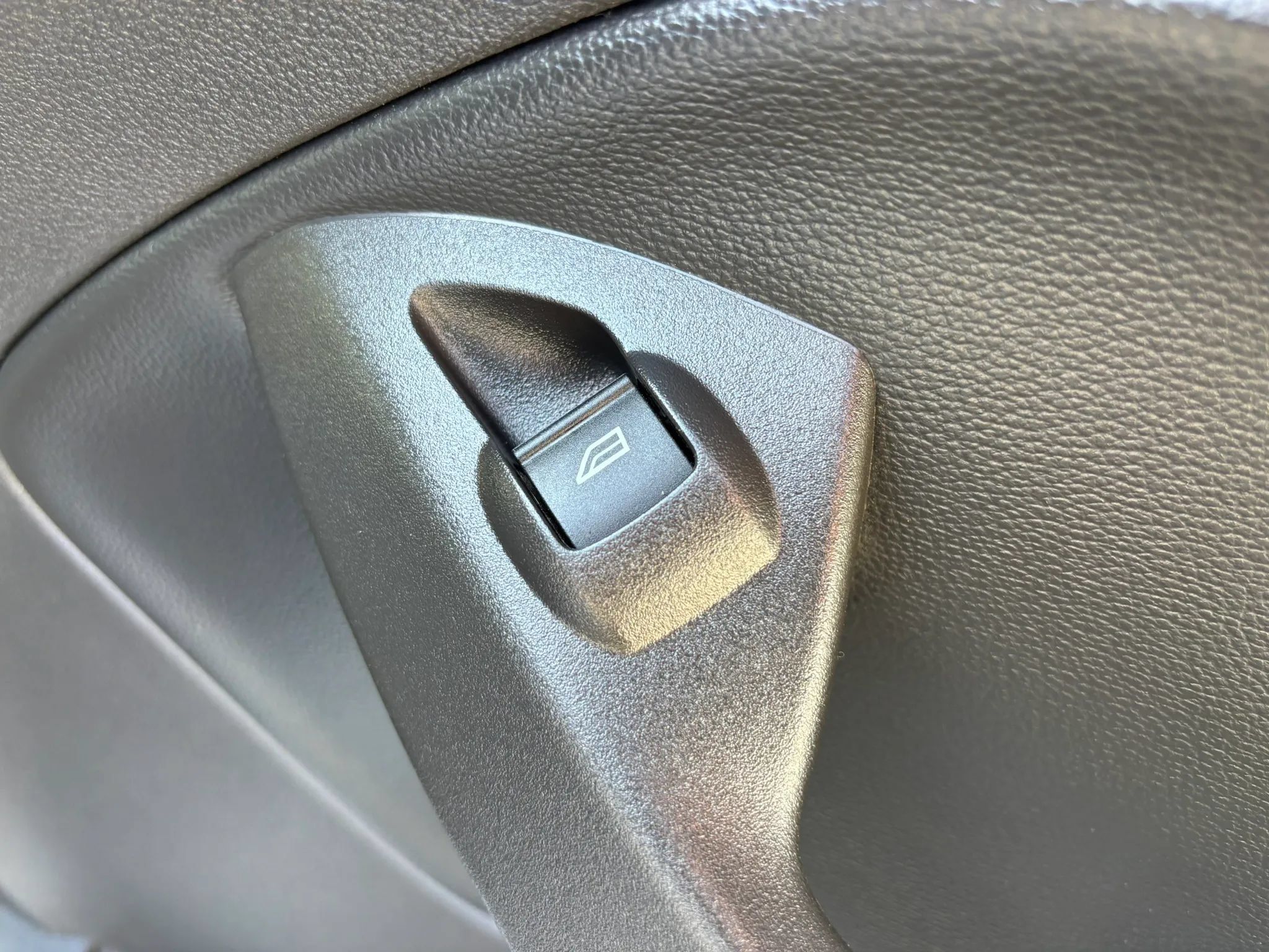 Used 2018 Ford Escape SE AWD/4WD image 56