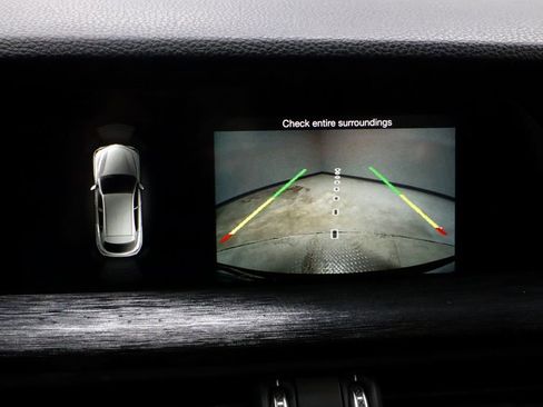 Used 2019 Alfa Romeo Stelvio AWD image 2