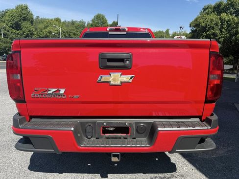 Used 2017 Chevrolet Colorado Z71 AWD/4WD image 9