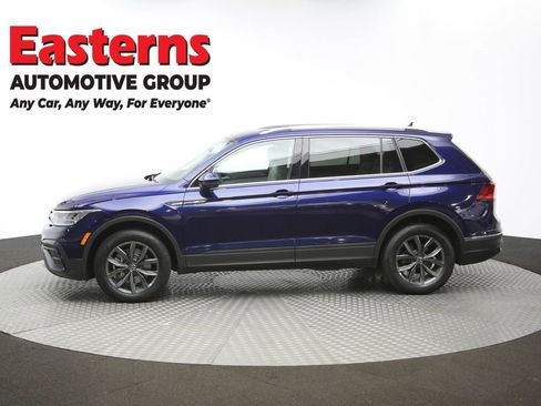 Used 2022 Volkswagen Tiguan SE image 57