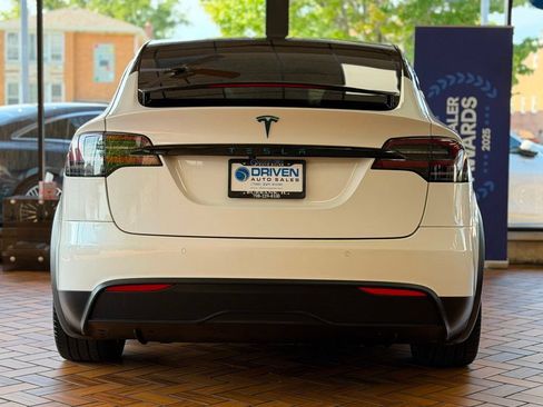 Used 2023 Tesla Model X AWD/4WD image 9