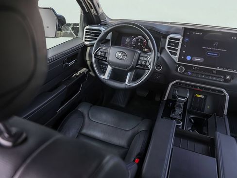 Used 2022 Toyota Tundra Platinum AWD/4WD image 28
