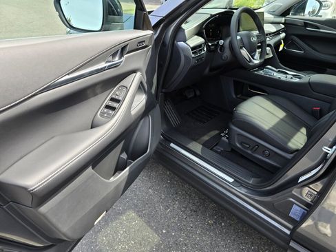 New 2025 INFINITI QX60 Luxe w/ Vision Package image 20