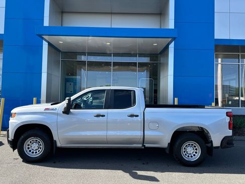Used 2022 Chevrolet Silverado 1500 W/T w/ WT Value Package AWD/4WD image 8