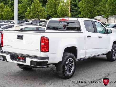 Used 2022 Chevrolet Colorado Z71 AWD/4WD image 17