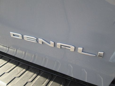 New 2024 GMC Sierra EV Denali AWD/4WD image 6