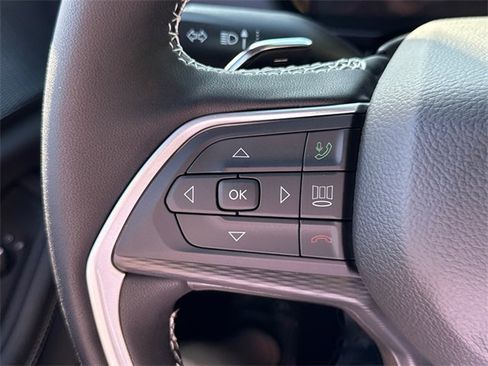 New 2025 Jeep Grand Cherokee Altitude image 17