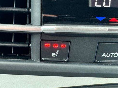 Certified 2025 Toyota Sienna XSE AWD/4WD image 29
