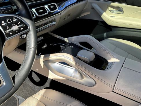 Used 2022 Mercedes-Benz GLE 350 4MATIC image 19