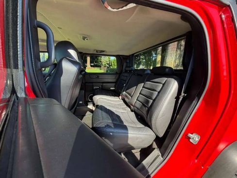 Used 2005 HUMMER H2 SUT w/ Preferred Equipment Group AWD/4WD image 13