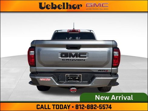 Used 2024 GMC Canyon AT4 w/ AT4 Premium Package AWD/4WD image 8