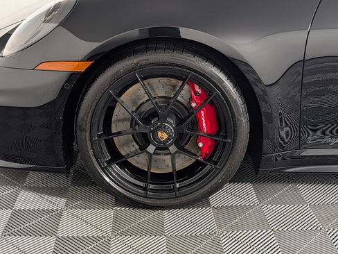 Certified 2026 Porsche 911 Targa 4 GTS AWD/4WD image 11