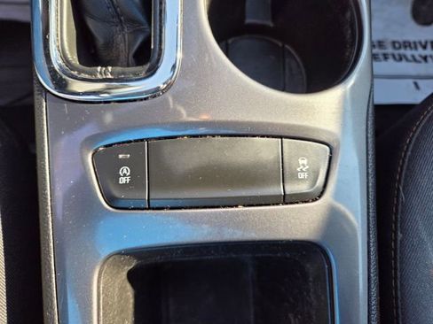 Used 2019 Chevrolet Cruze LS w/ LS Convenience Package FWD image 29