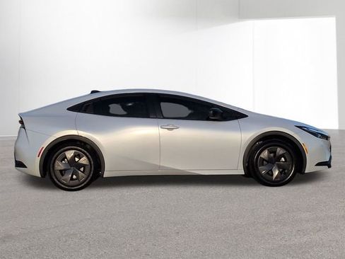 Certified 2026 Toyota Prius LE image 4