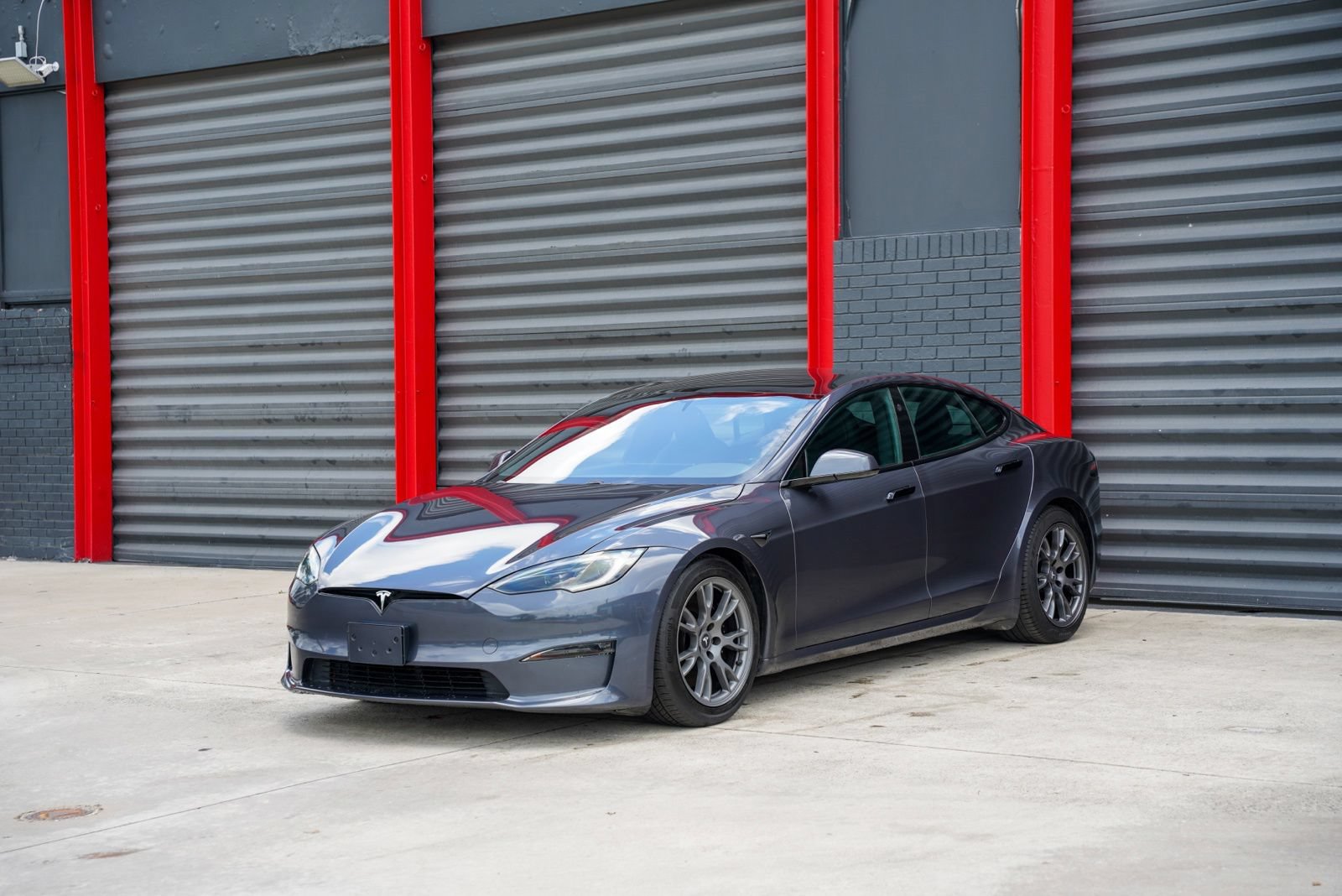 Used 2023 Tesla Model S AWD/4WD image 1
