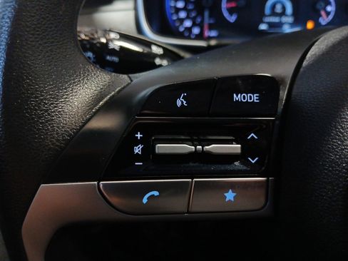 Used 2023 Hyundai Tucson SE image 17