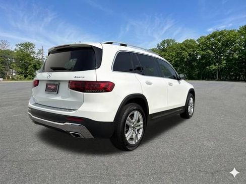 Used 2022 Mercedes-Benz GLB 250 4MATIC image 9
