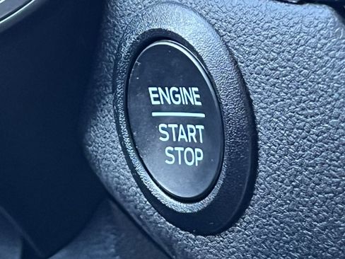 Used 2023 Ford Escape Active image 28