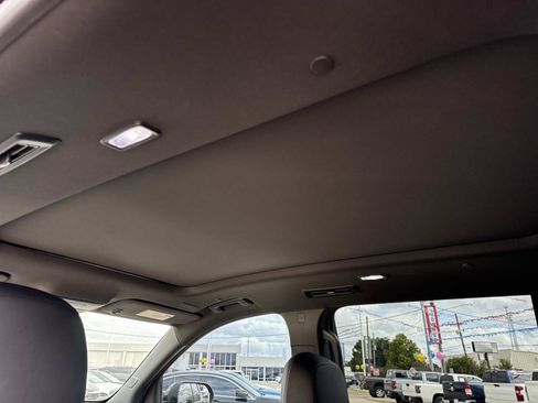 Used 2024 GMC Acadia Elevation w/ Black Edition FWD image 20