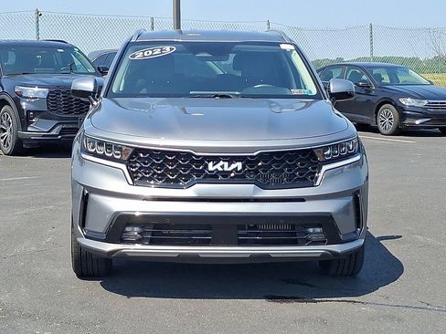 Certified 2023 Kia Sorento EX AWD/4WD image 2