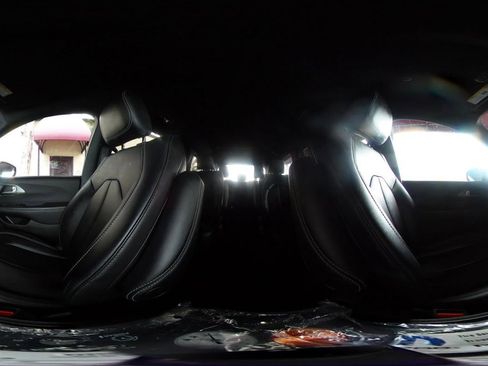 Used 2025 Chrysler Pacifica Select image 45