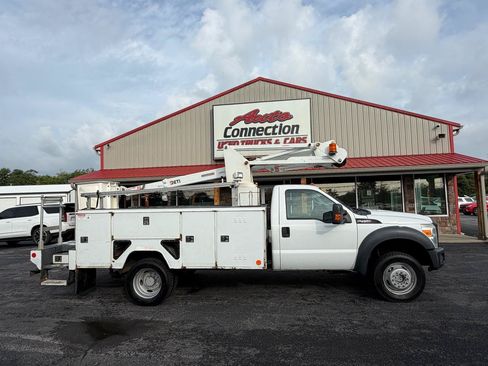 Used 2015 Ford F450 XL w/ Power Equipment Group AWD/4WD image 3