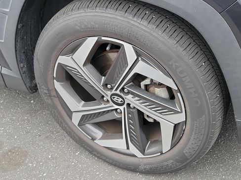 Used 2022 Hyundai Tucson Limited FWD image 3