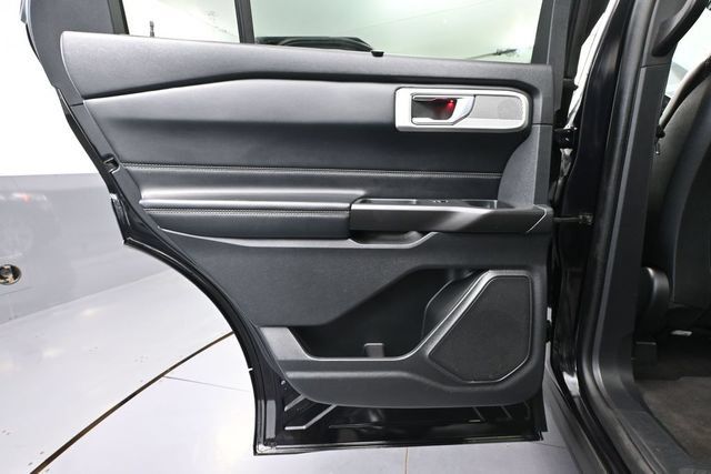 Used 2020 Ford Explorer Limited AWD/4WD image 30