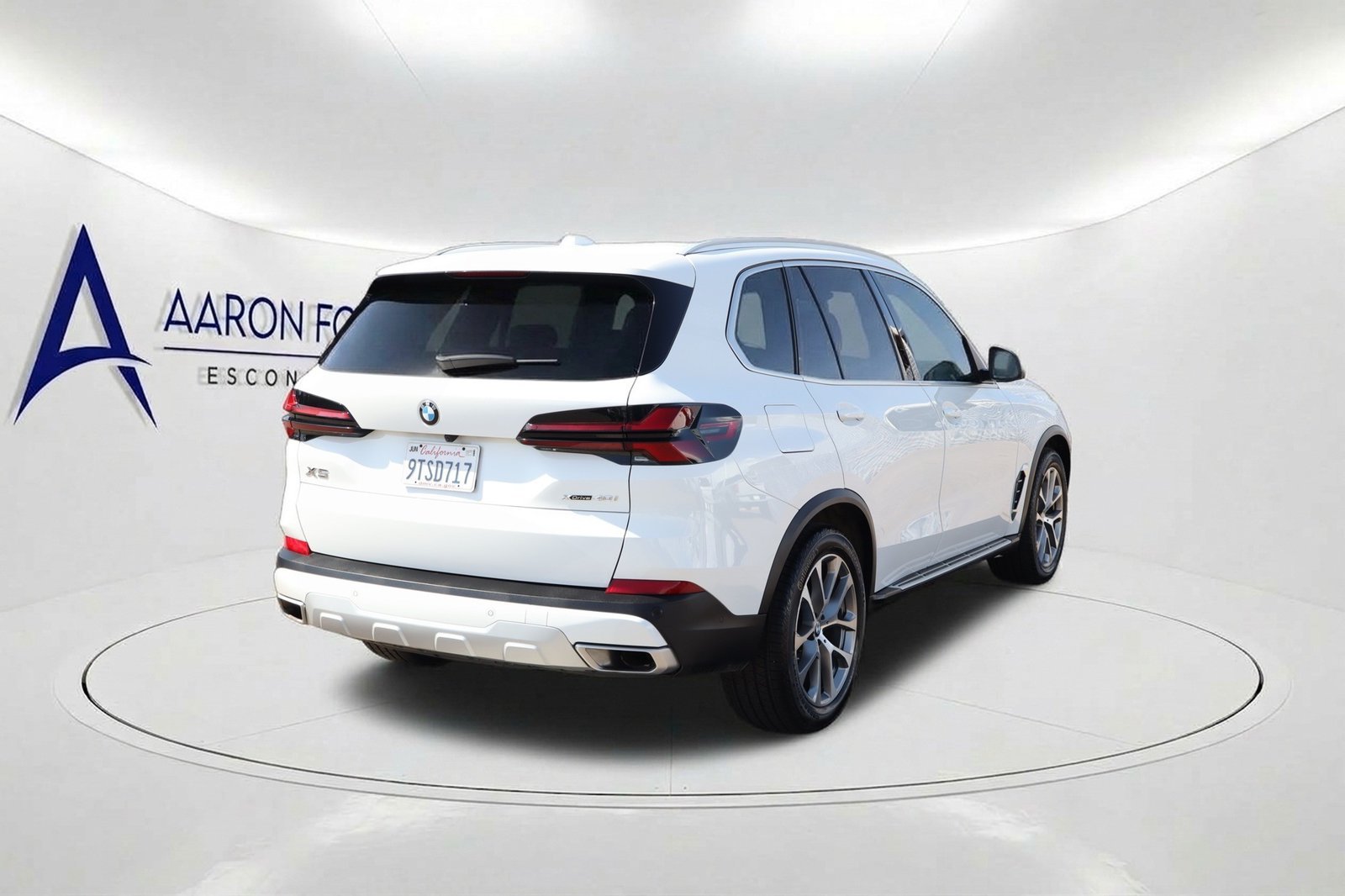 Used 2026 BMW X5 xDrive40i AWD/4WD image 4