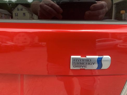 Used 2012 Toyota Prius Four w/ Deluxe Solar Roof Pkg FWD image 15