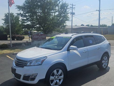 Used 2017 Chevrolet Traverse LT w/ Style and Technology Package AWD/4WD image 1